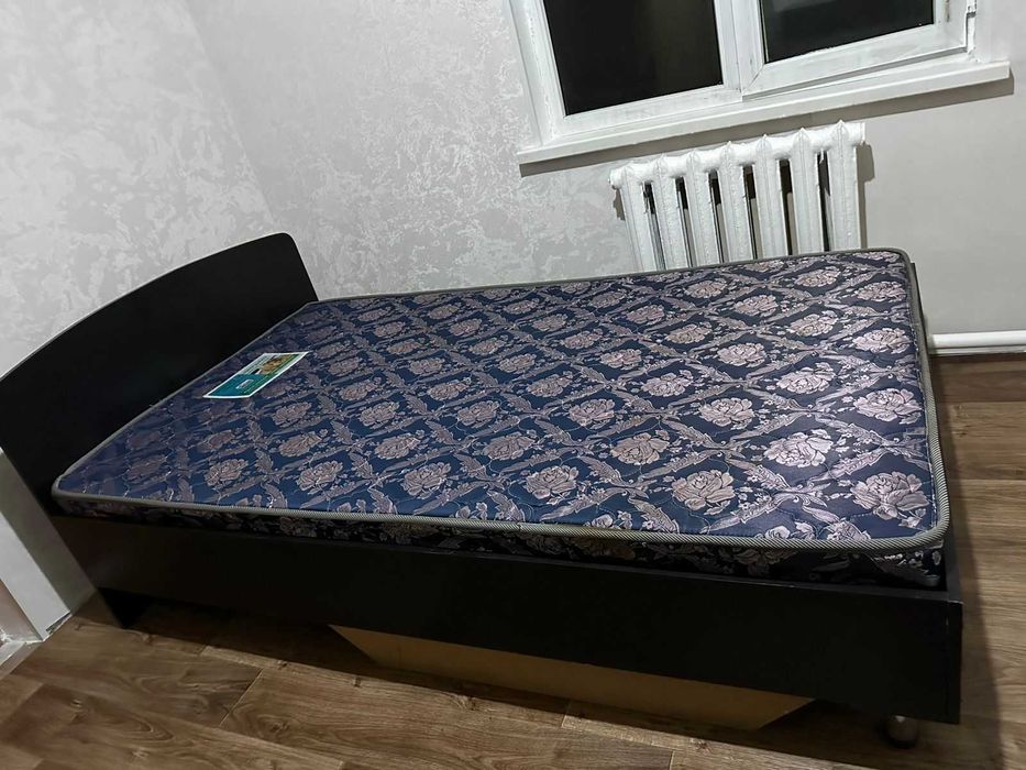 Продам Шкаф гарнитуру и кровать