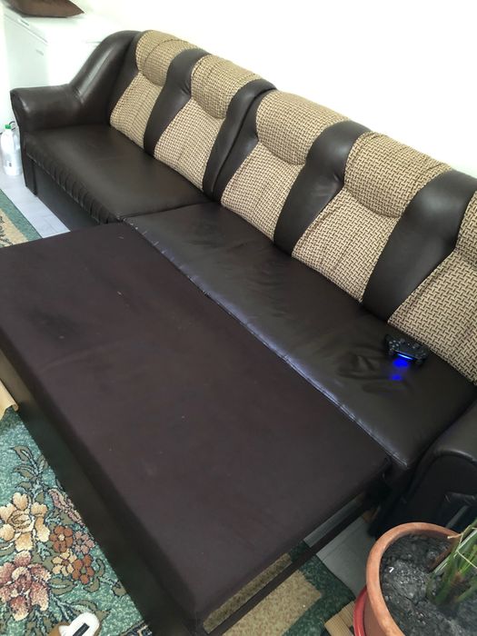 Canapea dubla extensibila cu pat si spatiu depozitare