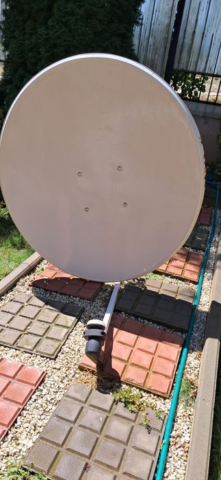 Antena satelit ovala (90x80) cu LNB 2 iesiri