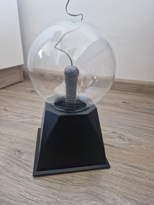 Плазмена настолна лампа