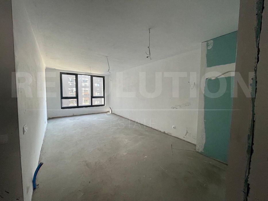 Тристаен апартамент в ж.к. Кръстова вада