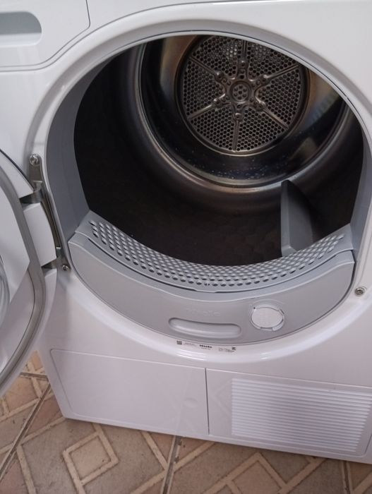 Сушилня с термопомпа Миеле Miele Т1   A+++ 8кг 2 години Гаранция!