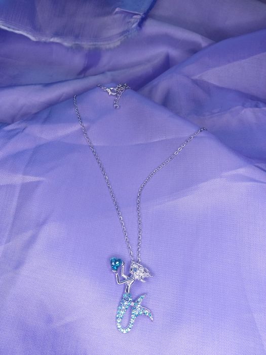 Русалка с кристали