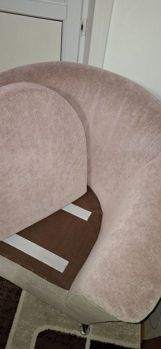 Продаются два кресла