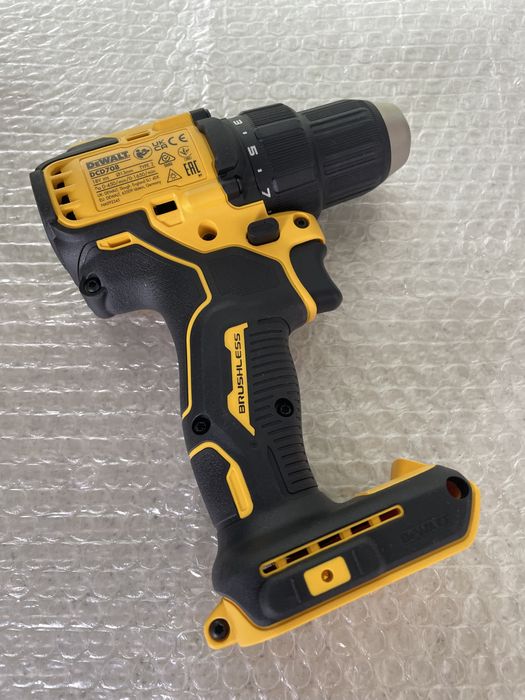 DeWALT DCD 708 XR.  Filetanta / Masina de Gaurit Original Nou !