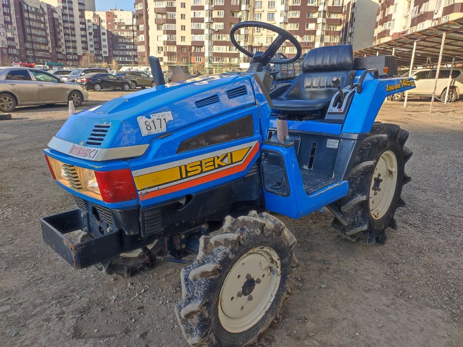 Мини трактор японский Iseki 145