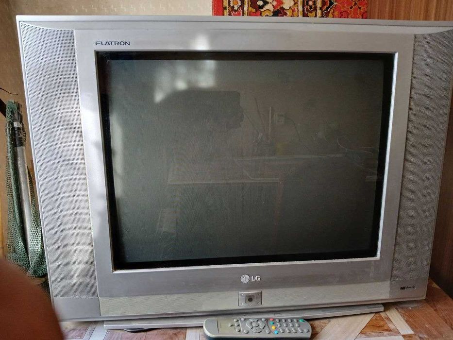 Телевизор Flatron LJ бесплатно самовывоз