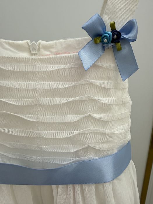 Нарядное платье для девочки