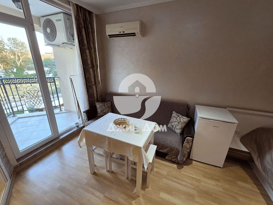Продава се Едностаен апартамент в к.к. Слънчев бряг - 34 кв.м за 900 €/кв.м - Снимка #3