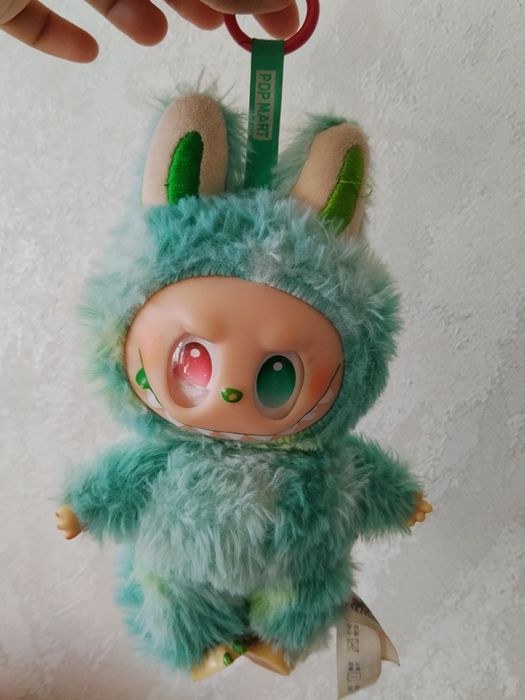 Лабубу    брелок