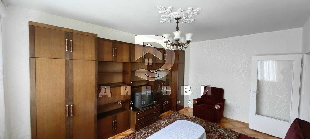 Дава се под наем Двустаен апартамент в Стара Загора, Център - 58 кв.м за 255 € - Снимка #2