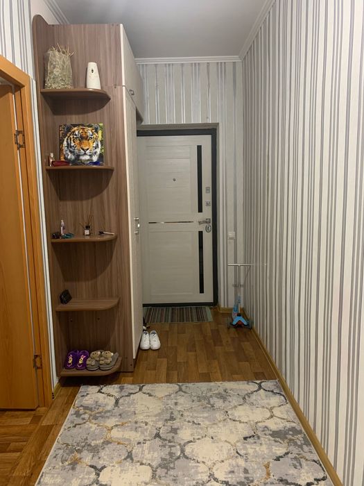 Продам двух комнатную квартиру