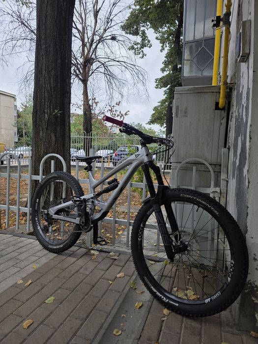 Bicicleta full suspension Yt Capra Al Base (size M) (2022)