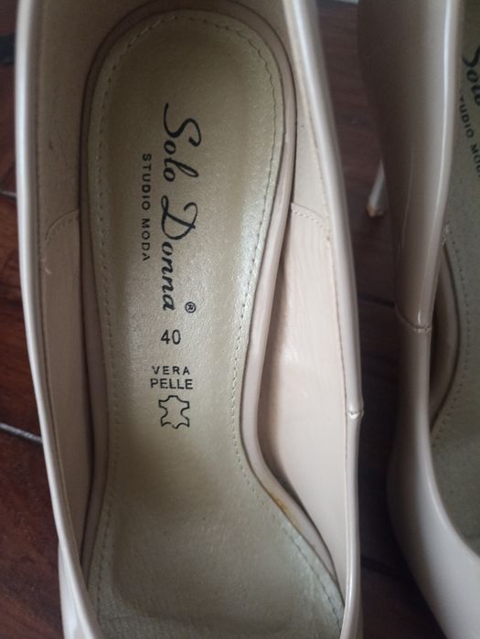 Pantofi stiletto
