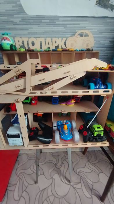 Детский гараж авто парк