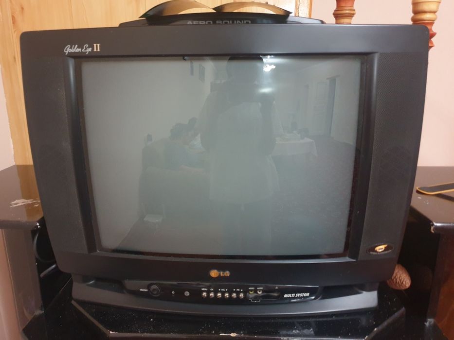 Телевизор старый LG