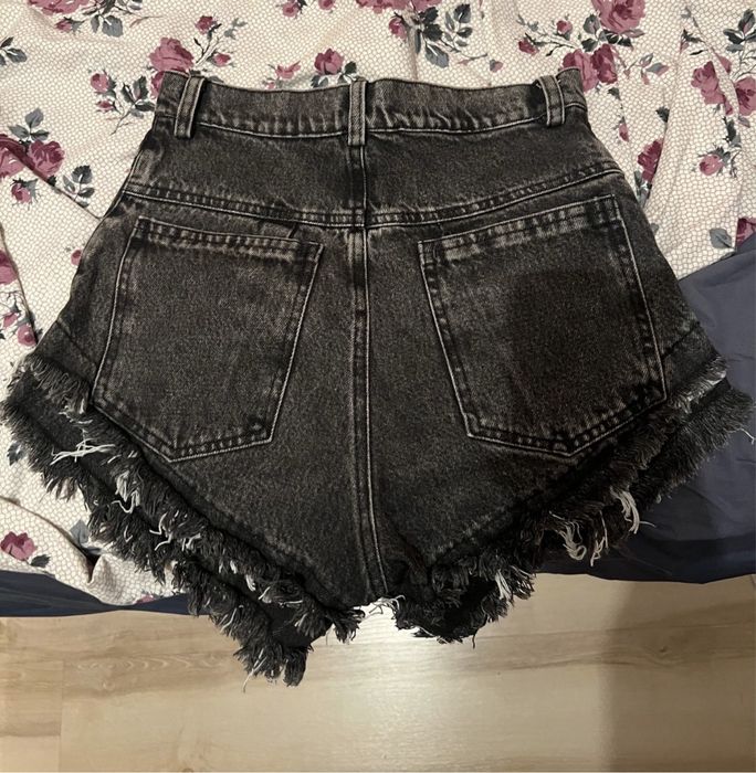Дънки и панталони: Affect, Shein и H&M