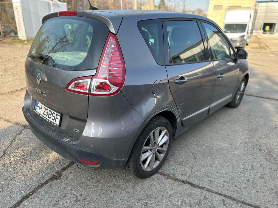 Renault Scenic 2012