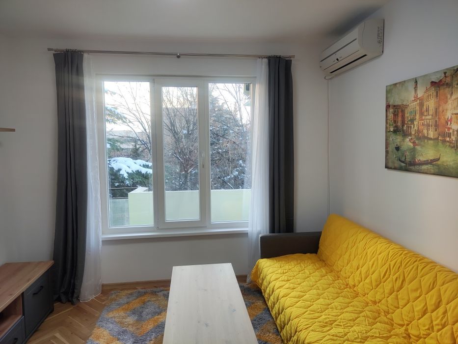 Дава се под наем Тристаен апартамент в Благоевград, Освобождение - 65 кв.м за 357 € - Снимка #14