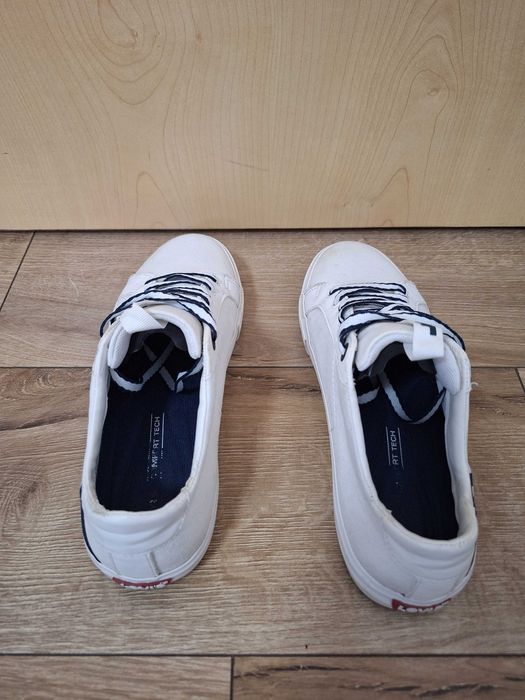 Levi's Woodward L