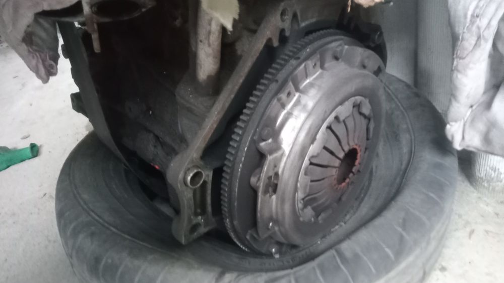 Опель   вектра  а    2.0  .18   запчасти