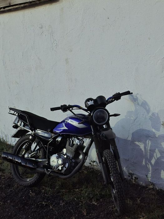 Продам мотоцикл 250к торг