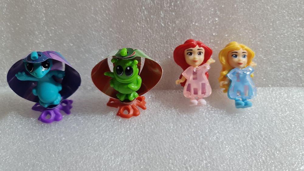 Киндер играчки!!!