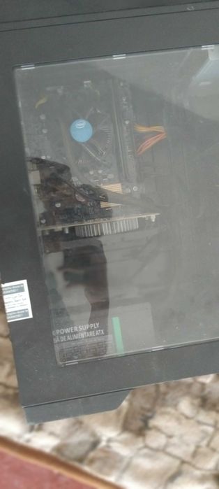 Vând pc in stare buna