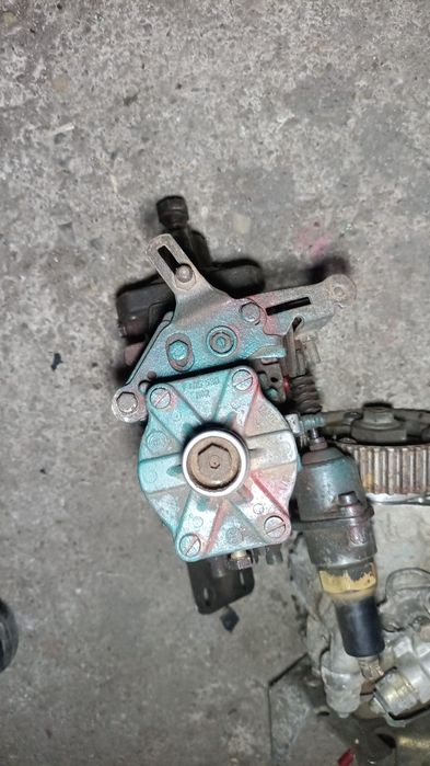 Pompa injectie Ford Transit 2.5 D