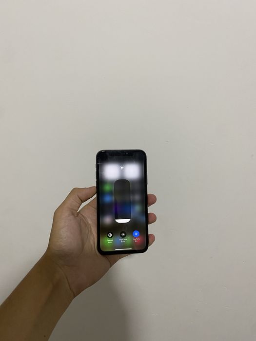 Продам срочно iPhone XS 64GB