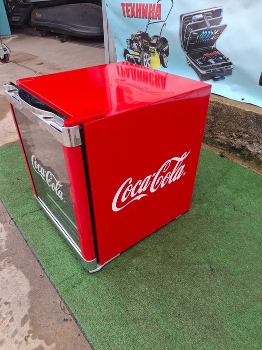 Малка хладилна витрина -Coca Cola