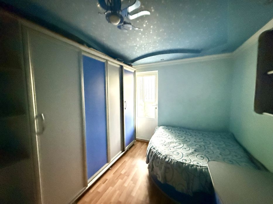 Мархабо.Сдаётся 3х комнатная квартира.14-Школа