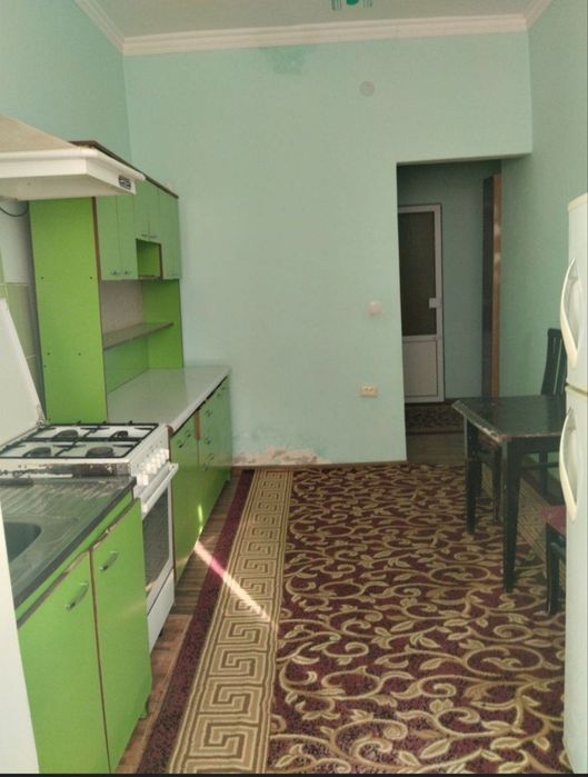 Konechka tomonda 2 xonalik uy sotiladi