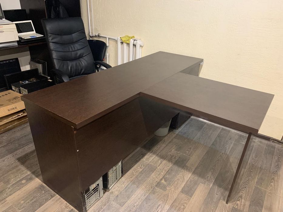 Продам офисную мебель
