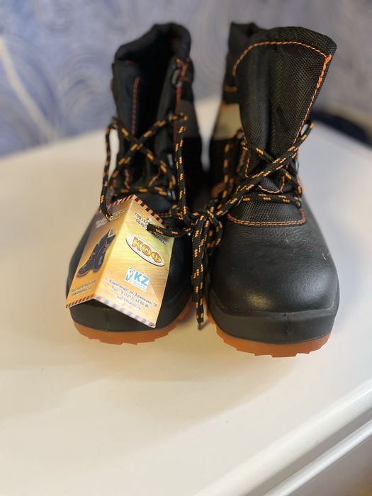 Продам рабочие ботинки, новые 41 размер