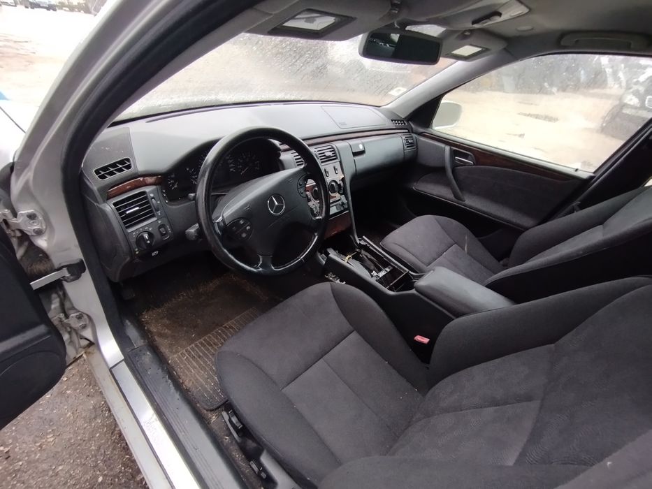 На Части Mercedes E class W 210