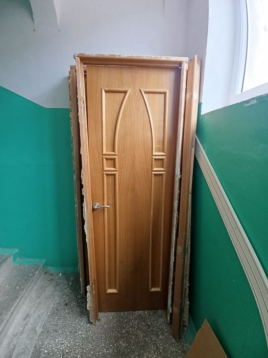 Двери деревянные