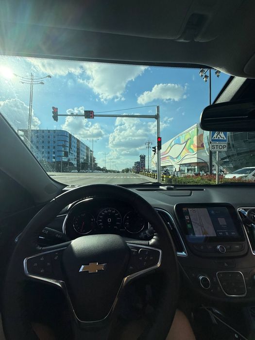 Продам Malibu 2 Premier серебристого цвета