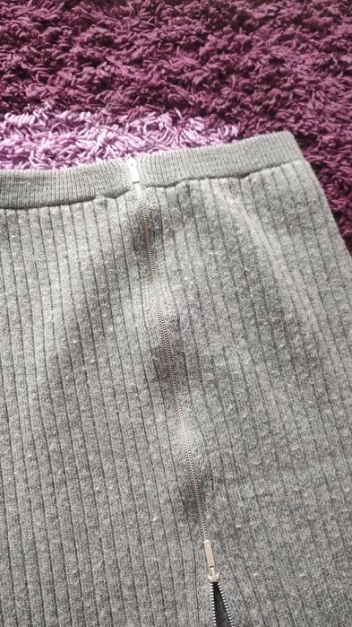 Fustă damă cu fermoar.