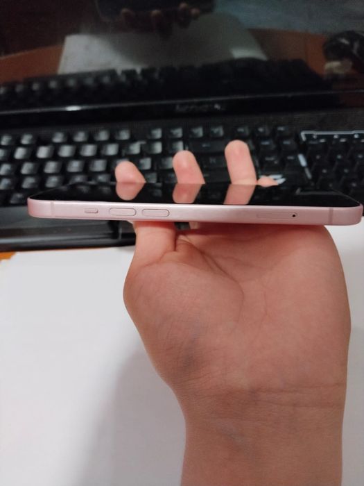 iPhone 15 128/85 идеал