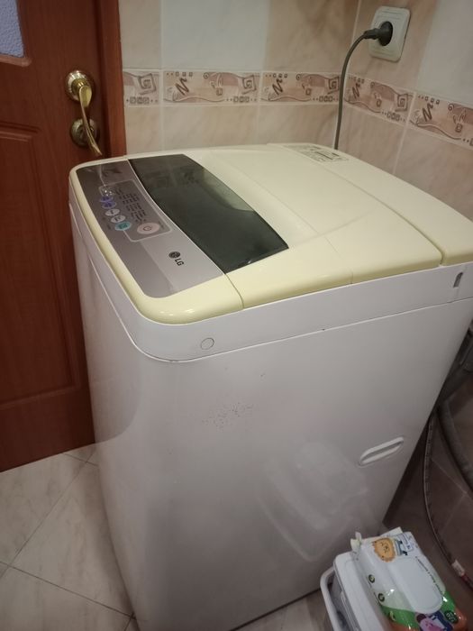 Продам стиральную машину за 5.000