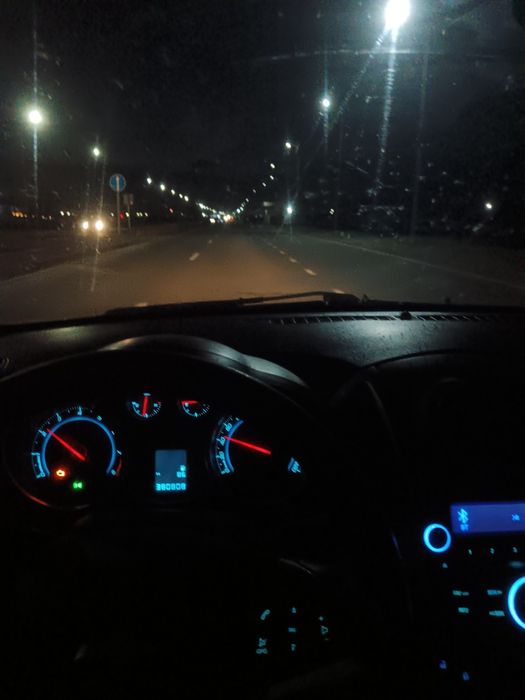 Chevrolet Cruz 2012 г