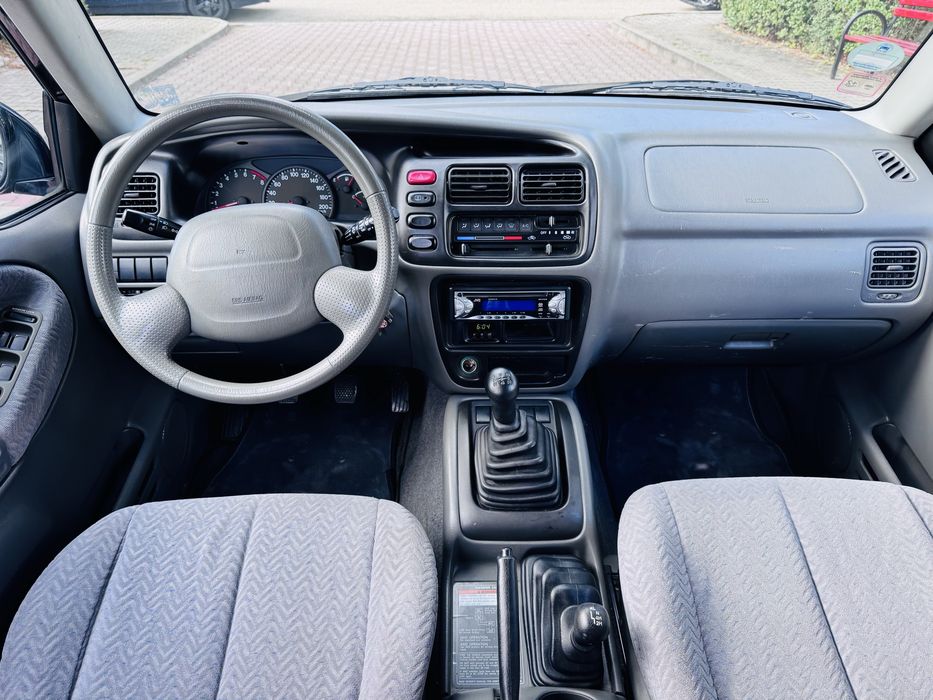 Suzuki Grand Vitara 2.5 V6  135.000km!!!