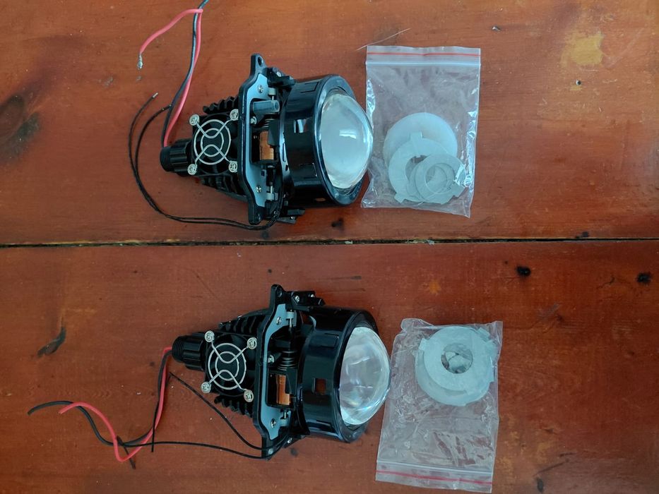 Продам линзы в фары