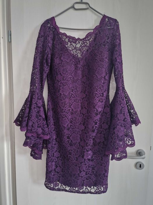 Rochie dantelă( usor elastica)