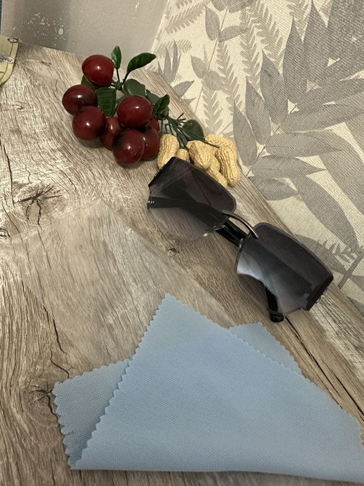 Очки под бренд Miu miu