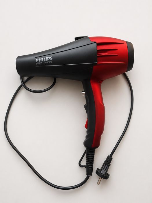 Продам фен Philips 6000w