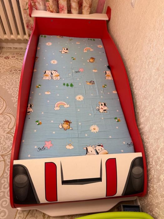 Кровать детский машинка