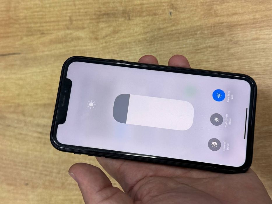 Iphone Xr 64 GB 76% yomkst face id ishlidi