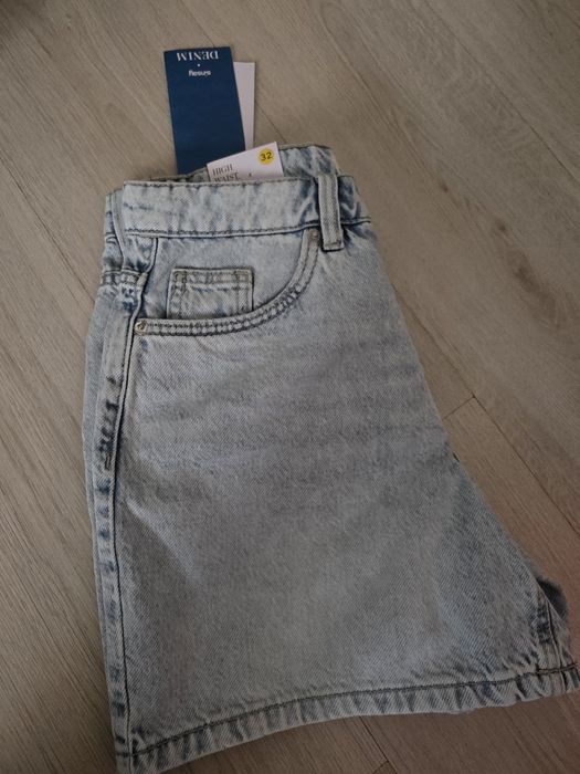 Нови дънки 32размер